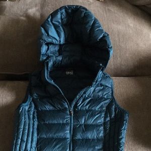Turquoise down vest, Sm
